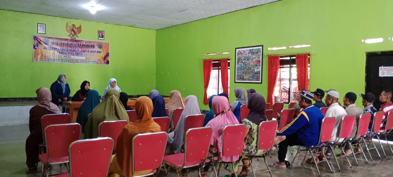 PEMBAGIAN BLT TAHAP VII BULAN JULI KEPADA WARGA DESA GULUN